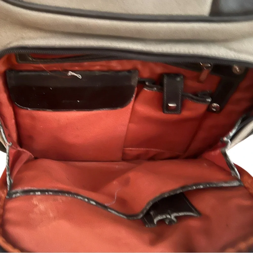 🎒‎ TUMI Canvas Leather Backpack Brown Tan Orange Interior